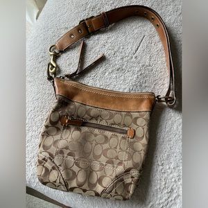 Coach vintage  signature bag shoulder adjustable strap purse
